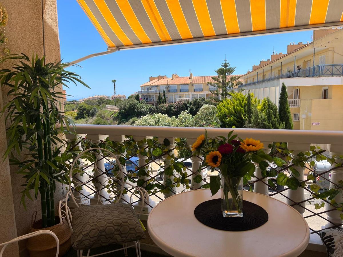 Parque Aromatico Con Dos Piscinas Apartment Torrevieja Luaran gambar